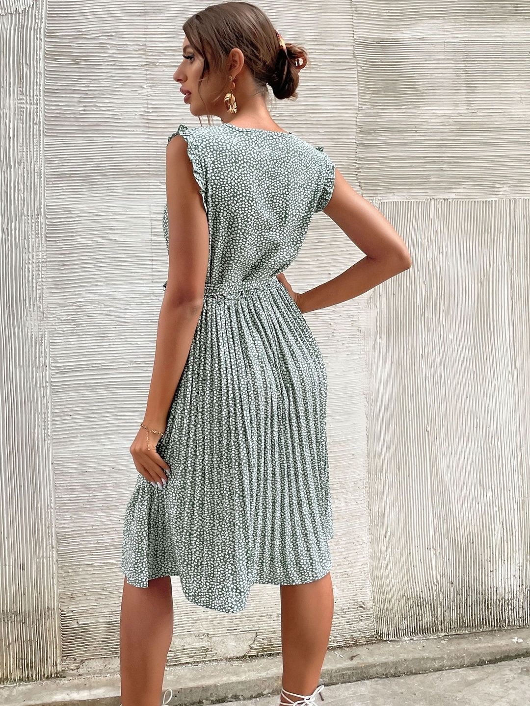 Floral Print Flutter Sleeve Fit & Flare Midi Dress