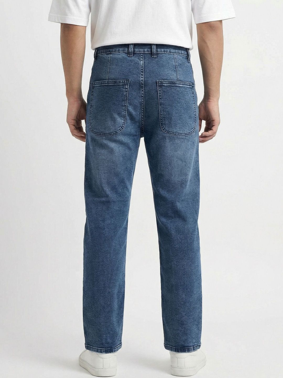 Men Straight Fit Low-Rise Light Fade Stretchable Jeans