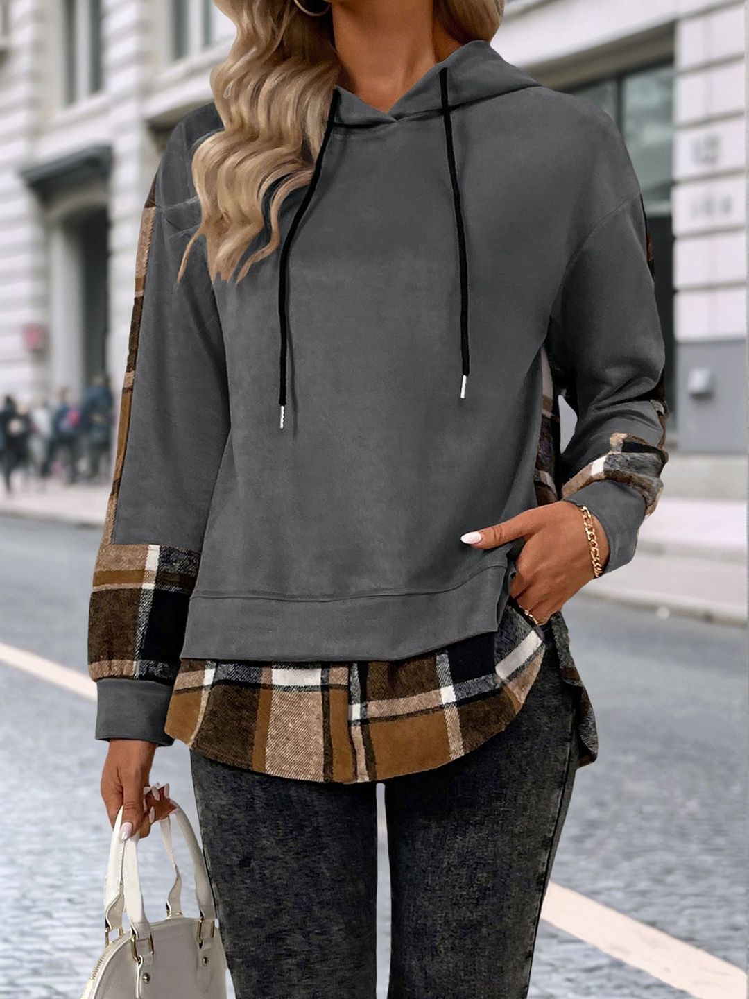 NOWI Women Colourblocked Hooded Sweatshirt