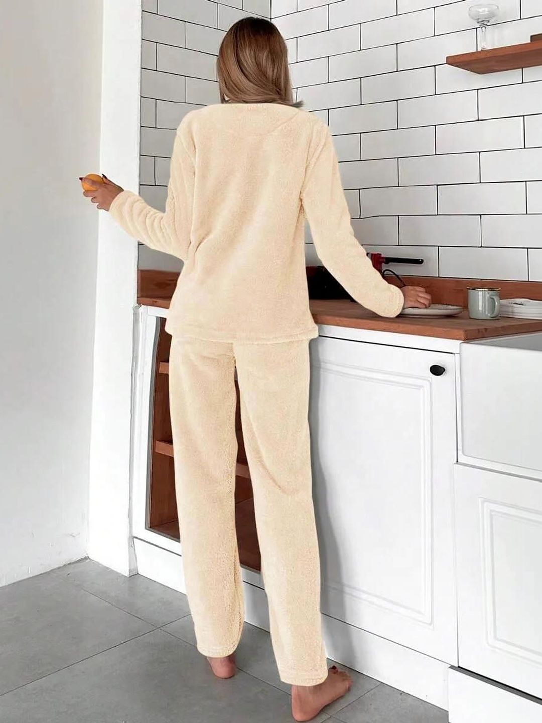 Round Neck Long Sleeves Night Suit
