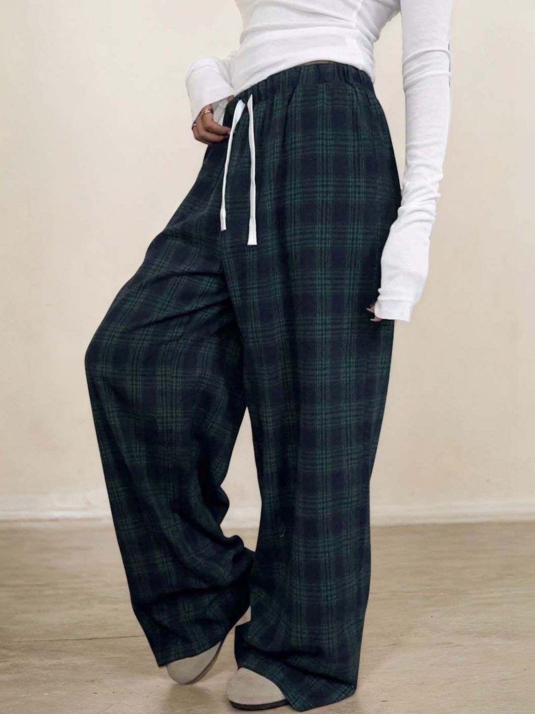 Checked Mid Rise Lounge Pants