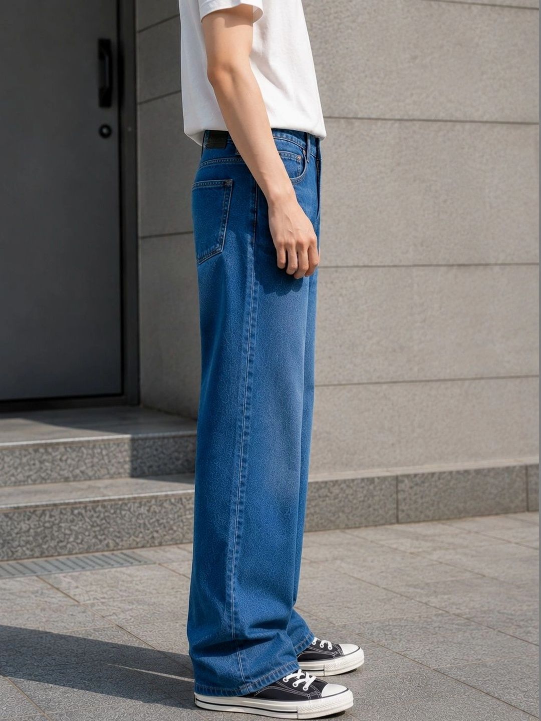 Men Bootcut Mid-Rise Light Fade Jeans
