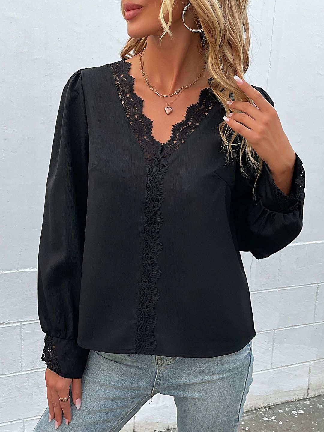 Women's Black Cotton Top Printed Regular Fit