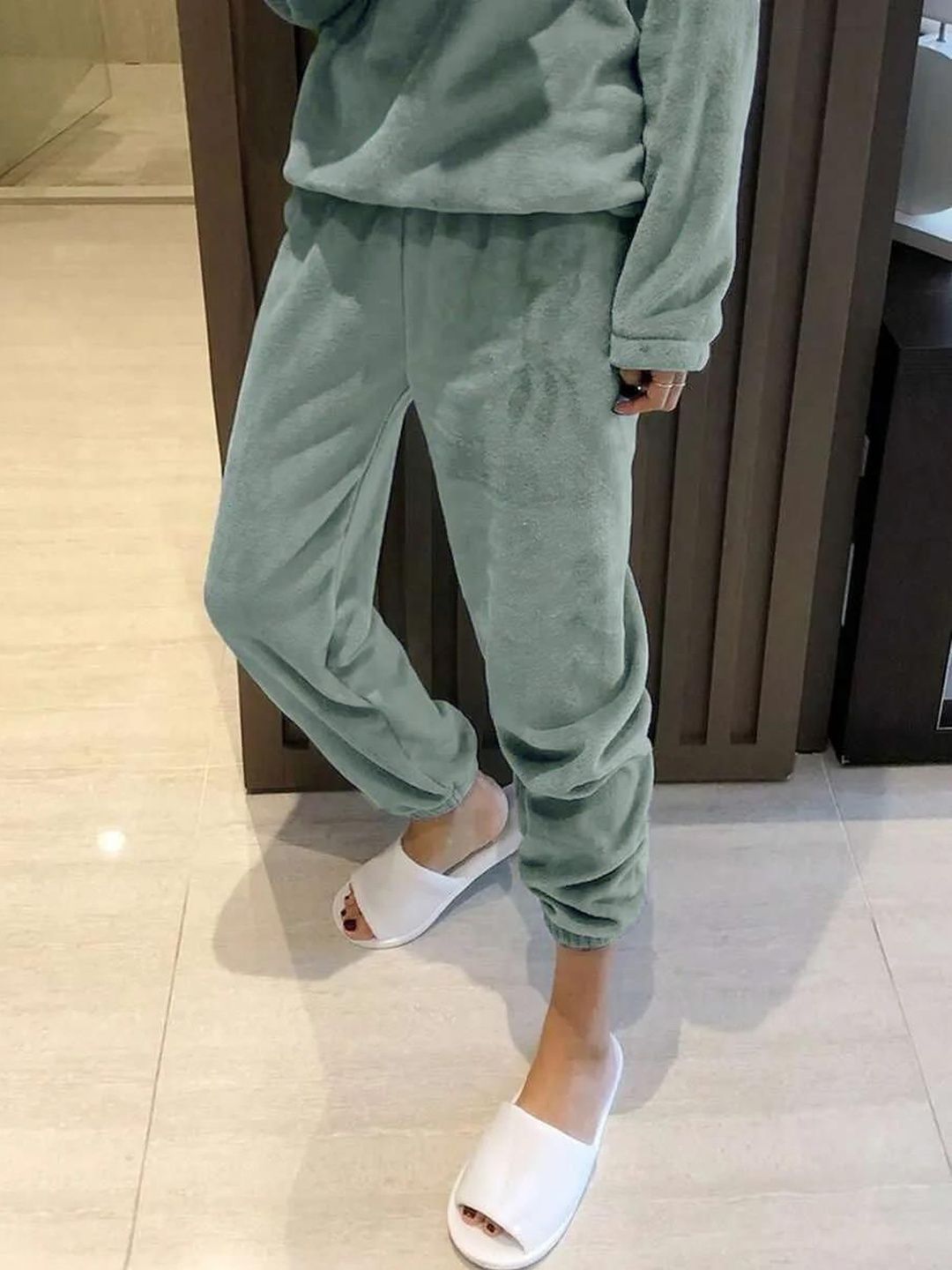 Round Neck Long Sleeves Night Suit