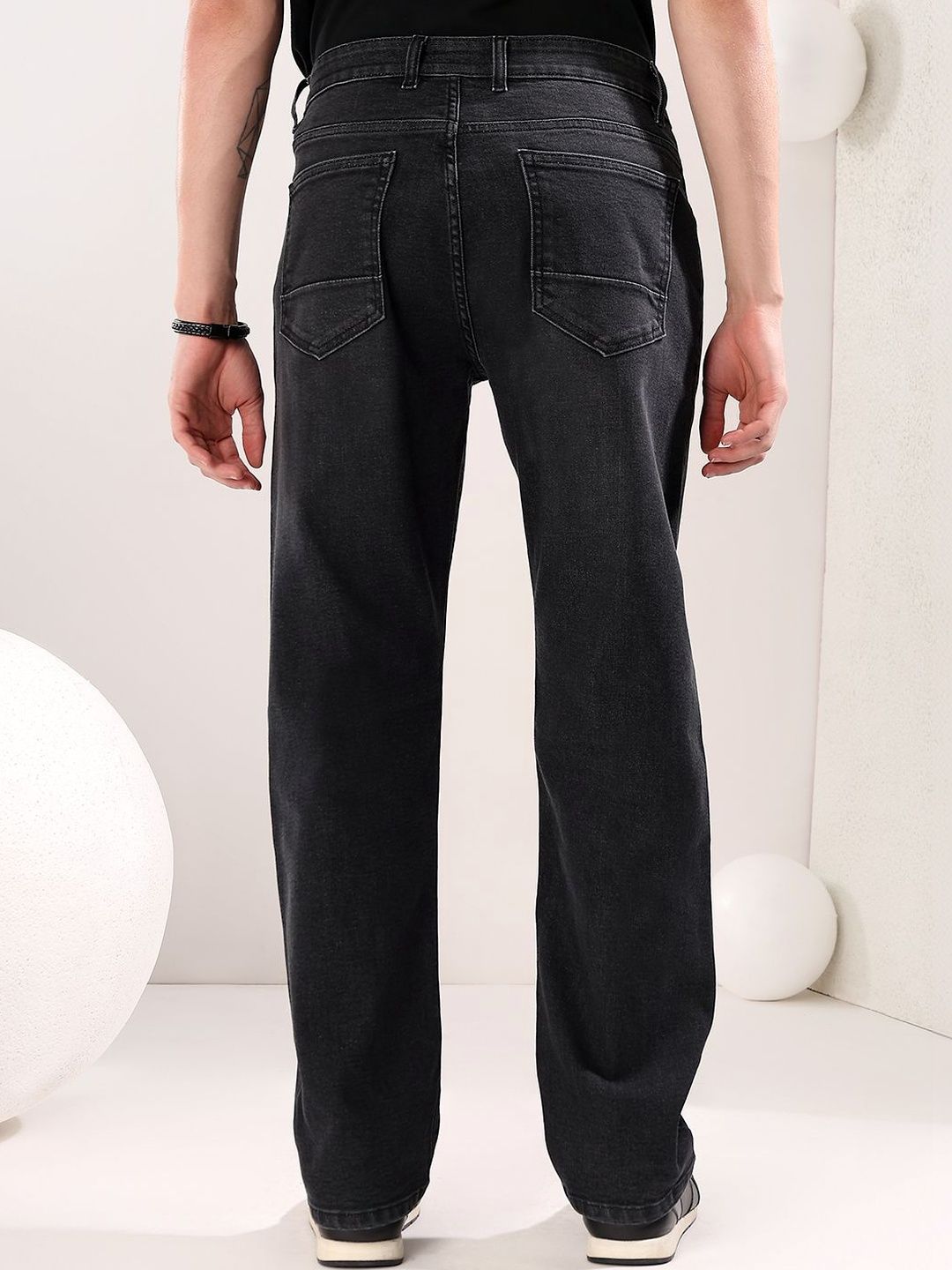 Men Regular Fit Mid-Rise Light Fade Jeans