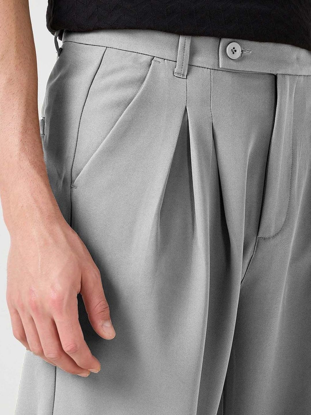 Men Pleated Trousers