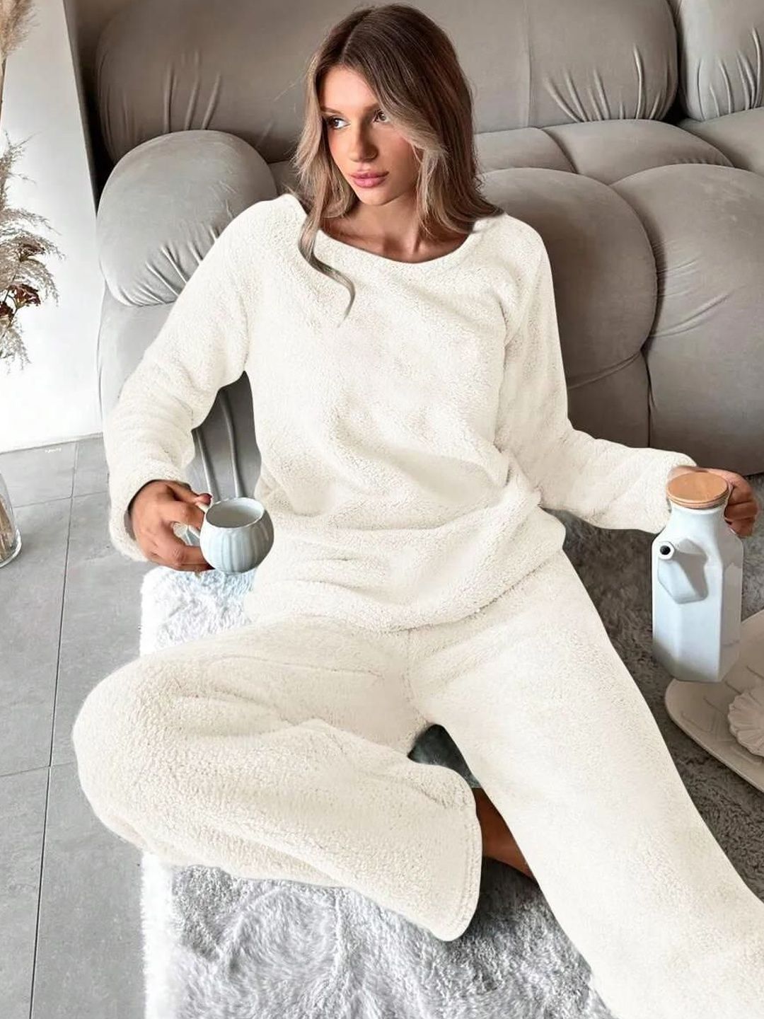 Round Neck Long Sleeves Night Suit