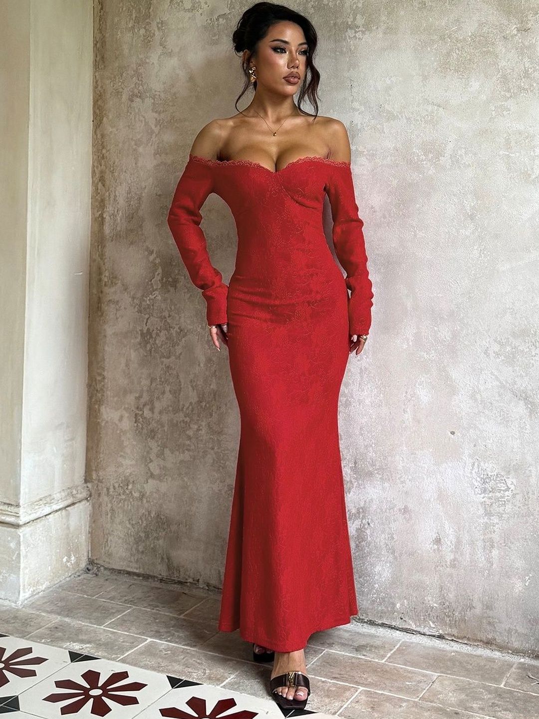 NOWI Off-Shoulder Sheath Maxi Dress