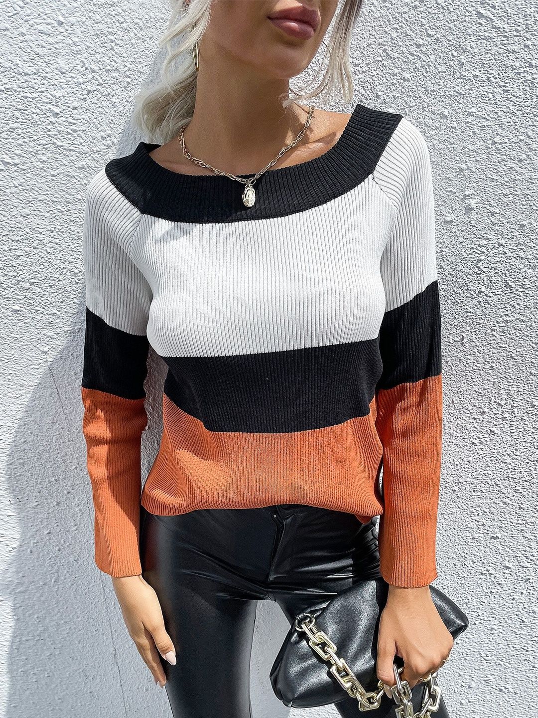 Women's White Colourblocked Pullover Blend Printed