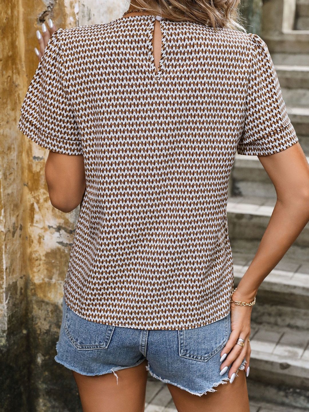 Geometric Print Puff Sleeve Cotton Top