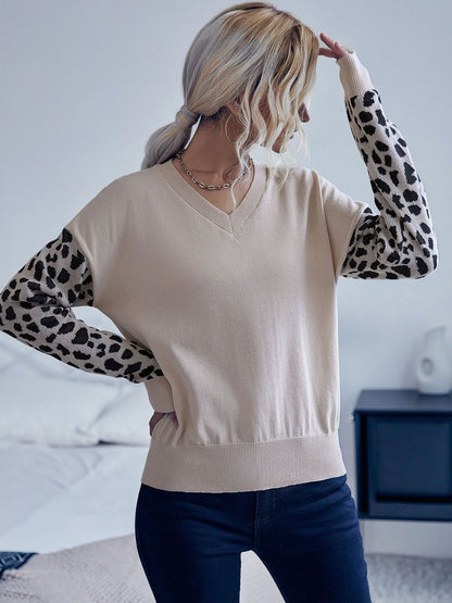 Women's Beige Animal Colourblocked Pullover
