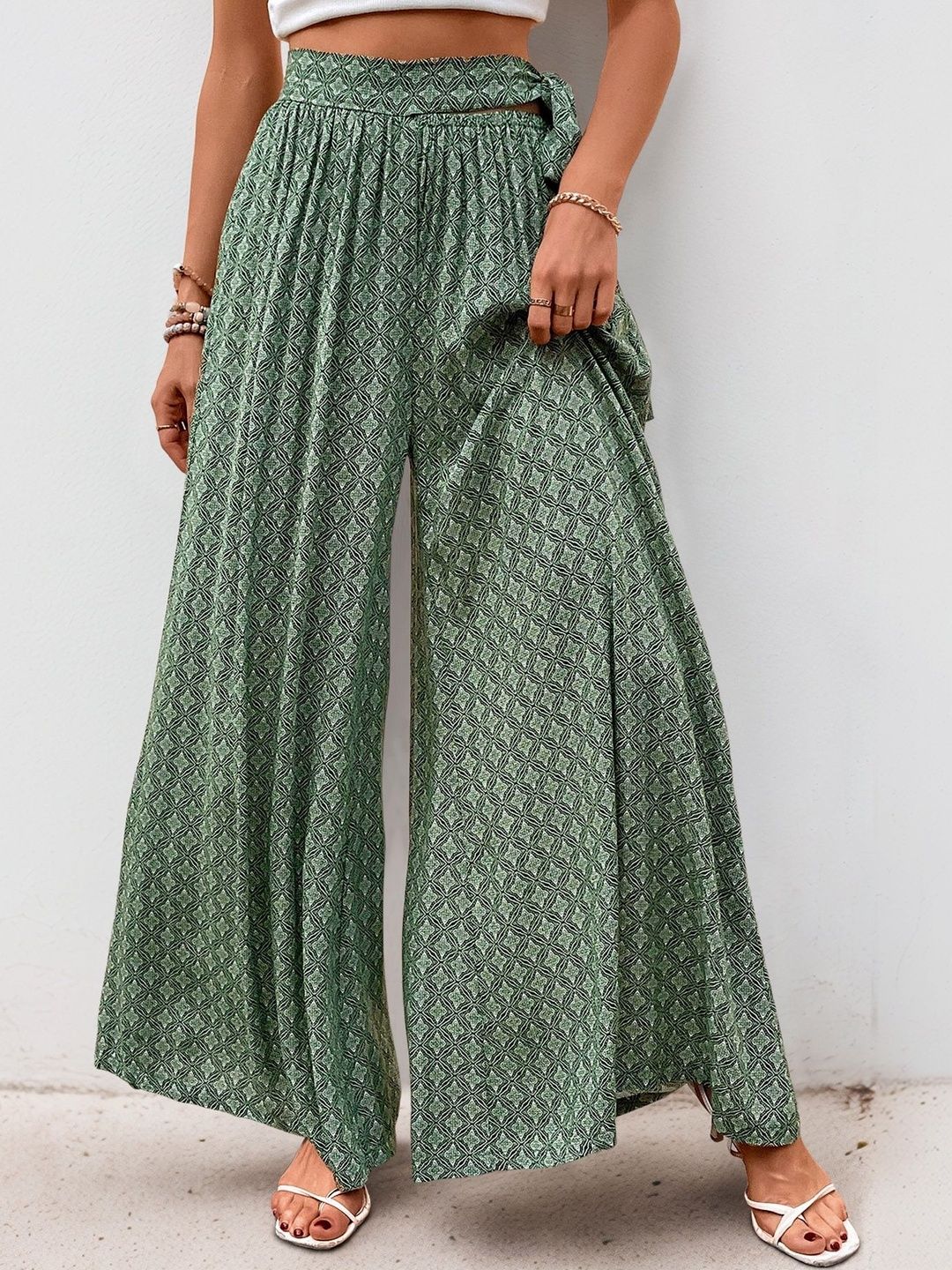 Women Printed Loose Fit High-Rise Non Iron Trousers
