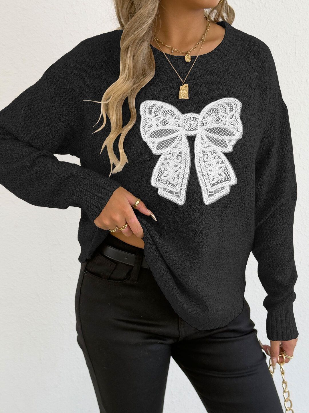 Women Embroidered Pullover with Embroidered Detail