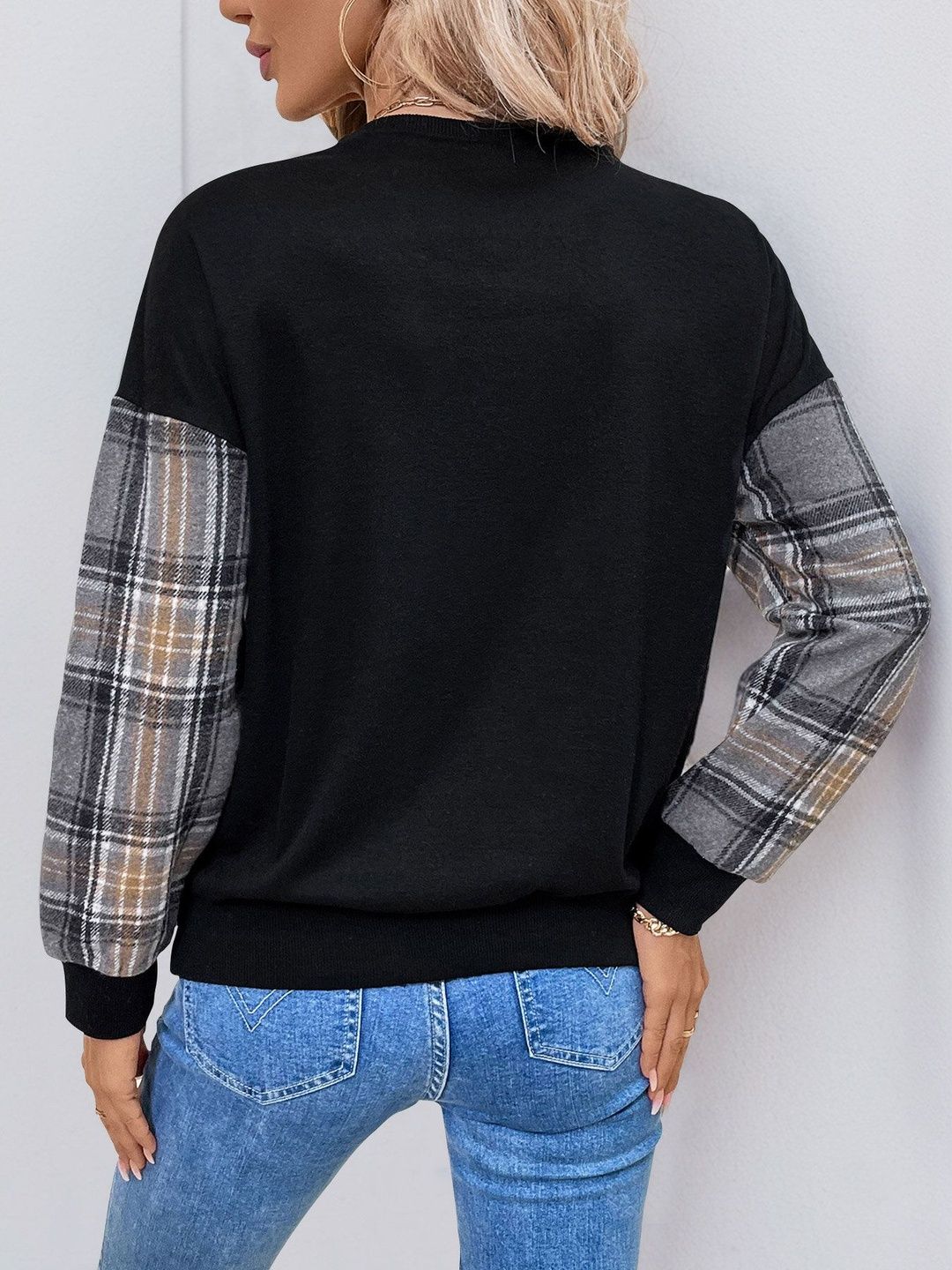 Women Colourblocked Sweatshirt