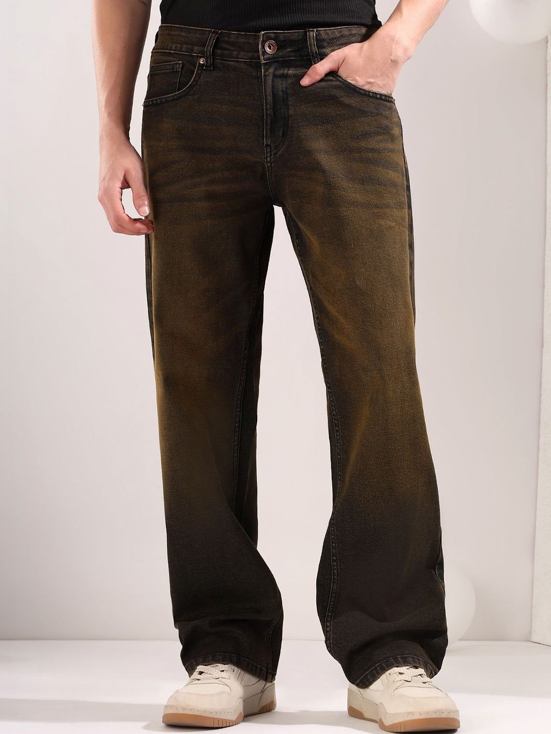 NOWI Men Regular Fit Mid-Rise Heavy Fade Jeans