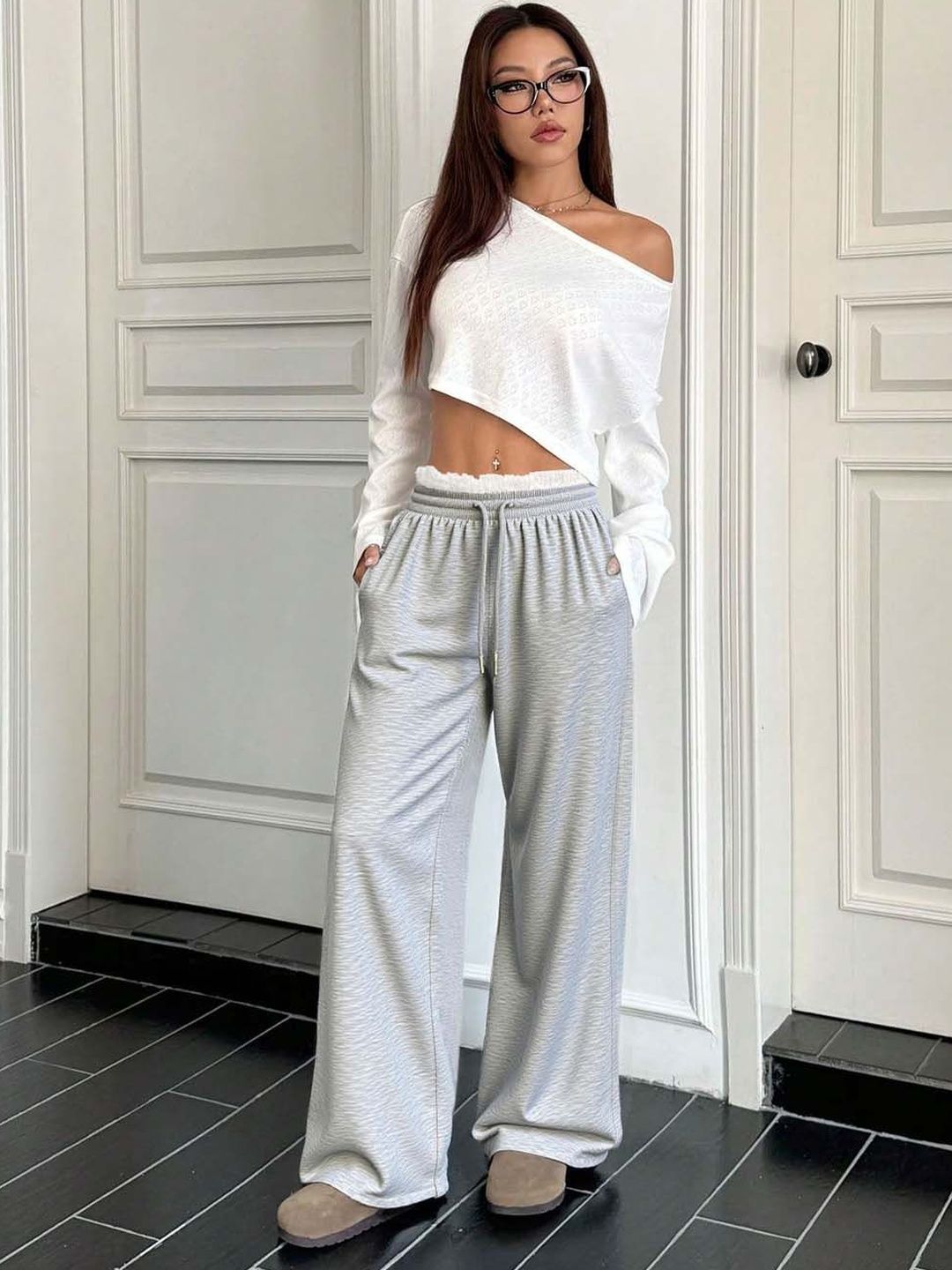 Mid-Rise Relaxed-Fit Cotton Trousers in Grey - Nowi Korean Fashion