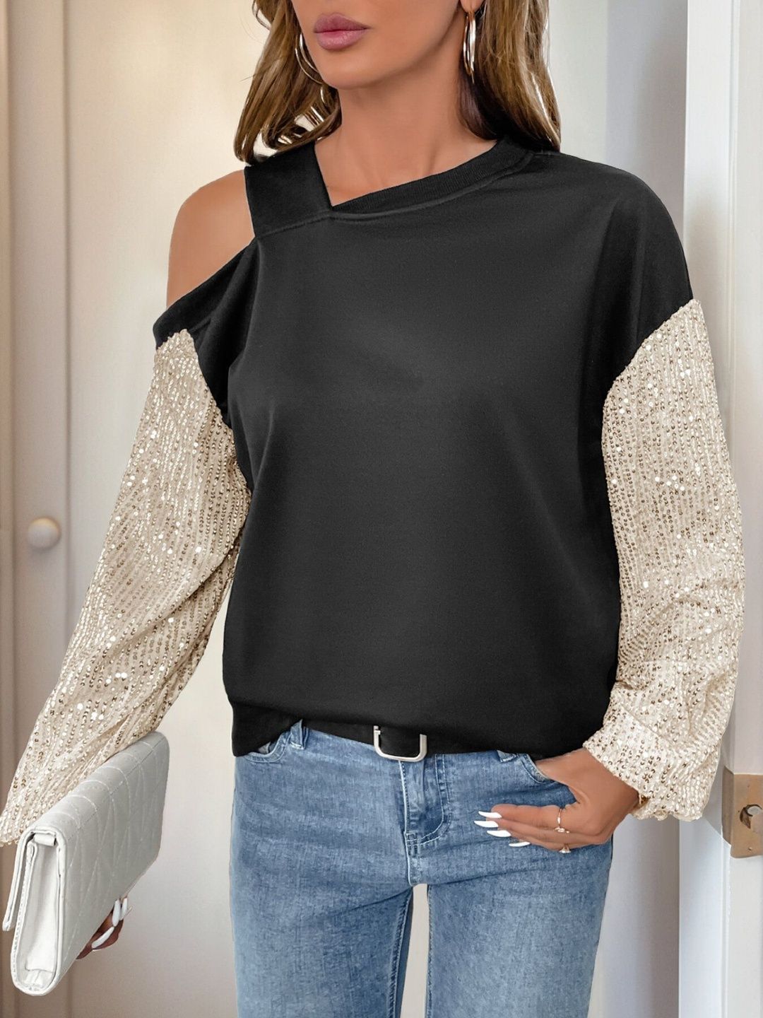 Women Colourblocked Sweatshirt