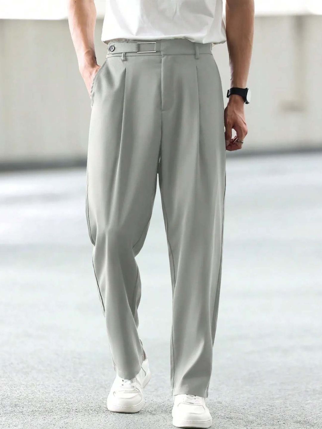 Men Straight Fit Wrinkle Free Pleated Trousers