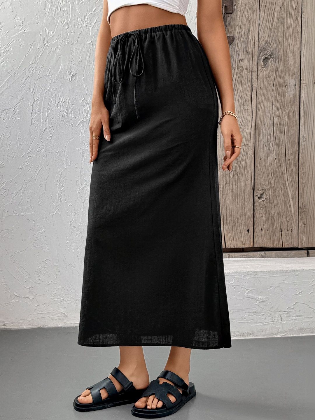 Straight Mid Rise Maxi Skirt