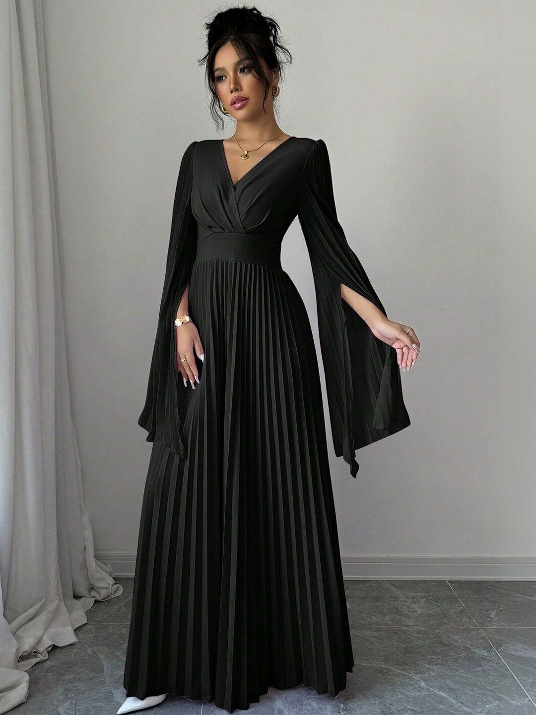 Flared Sleeve Maxi Dress in Black polyester - Nowi Korean Fashion