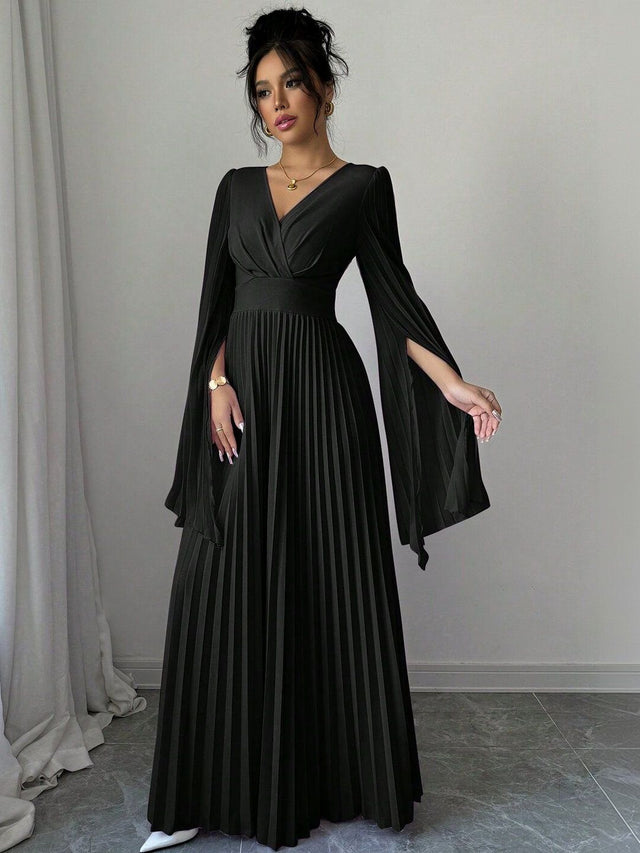 Flared Sleeve Maxi Dress in Black polyester - Nowi Korean Fashion