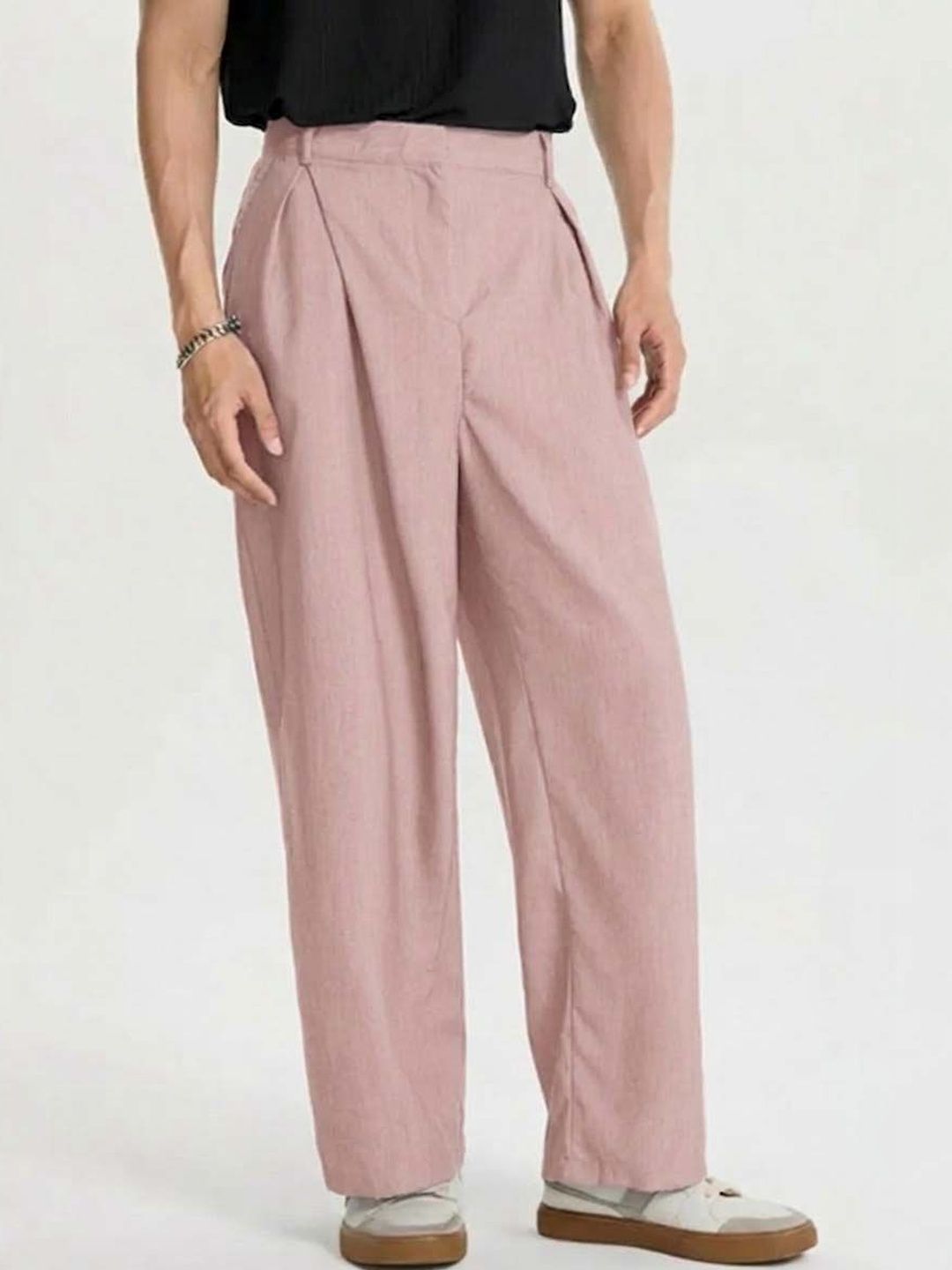 Men Wrinkle Free Pleated Trousers