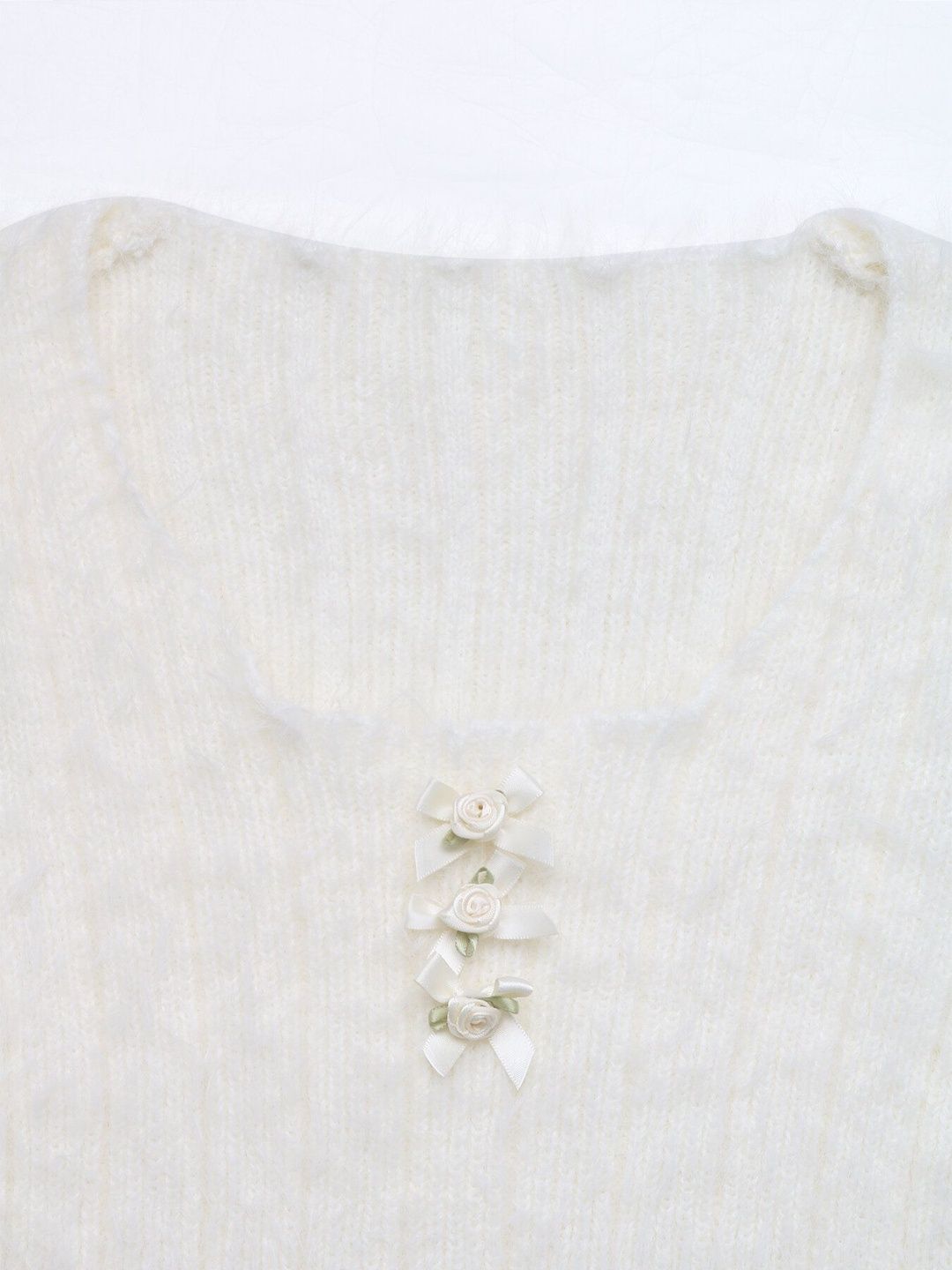 Women's White Ribbed Crop Pullover With Applique Detail