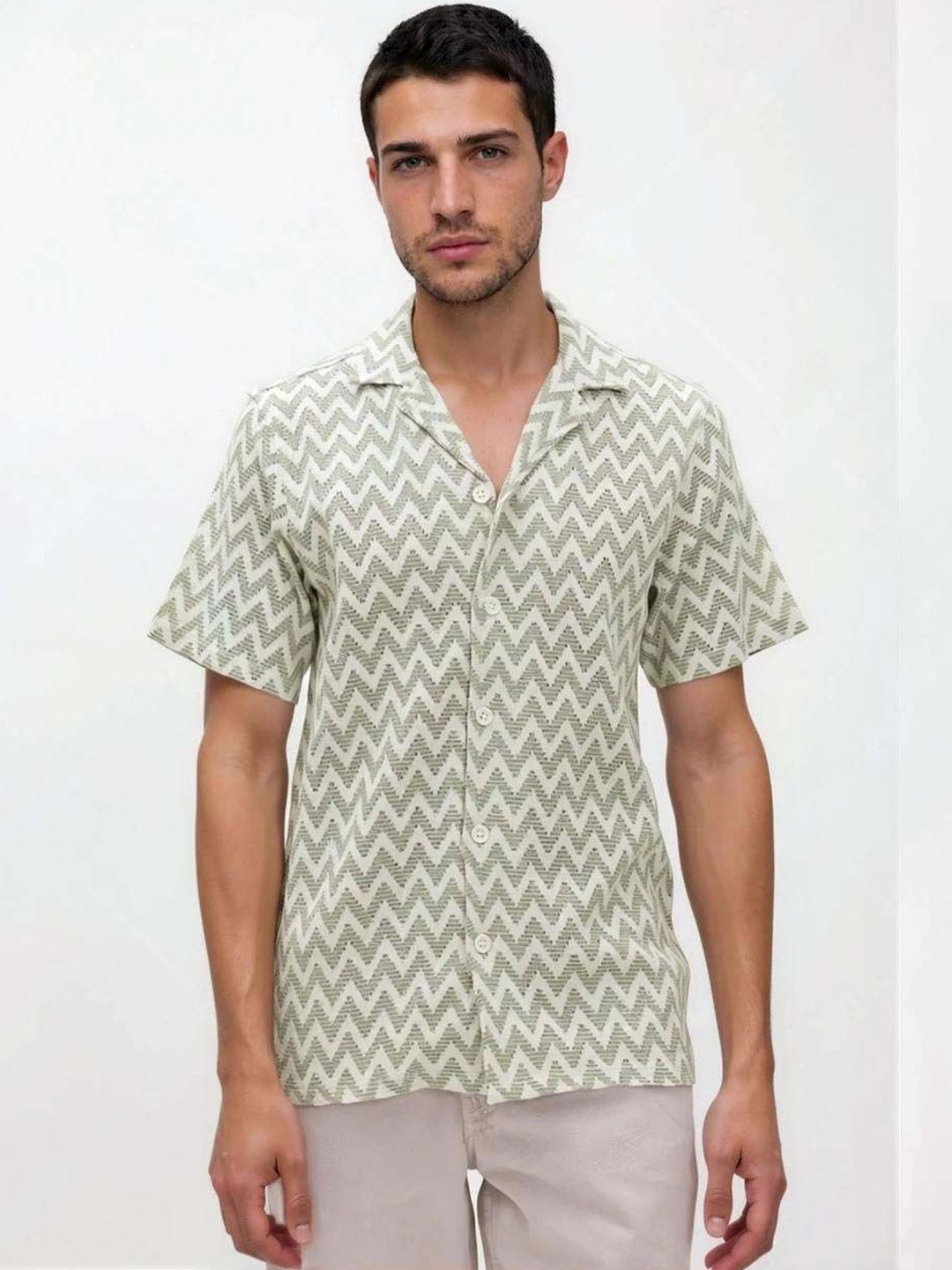 Printed Casual Shirt in Green cotton - Nowi Korean Fashion