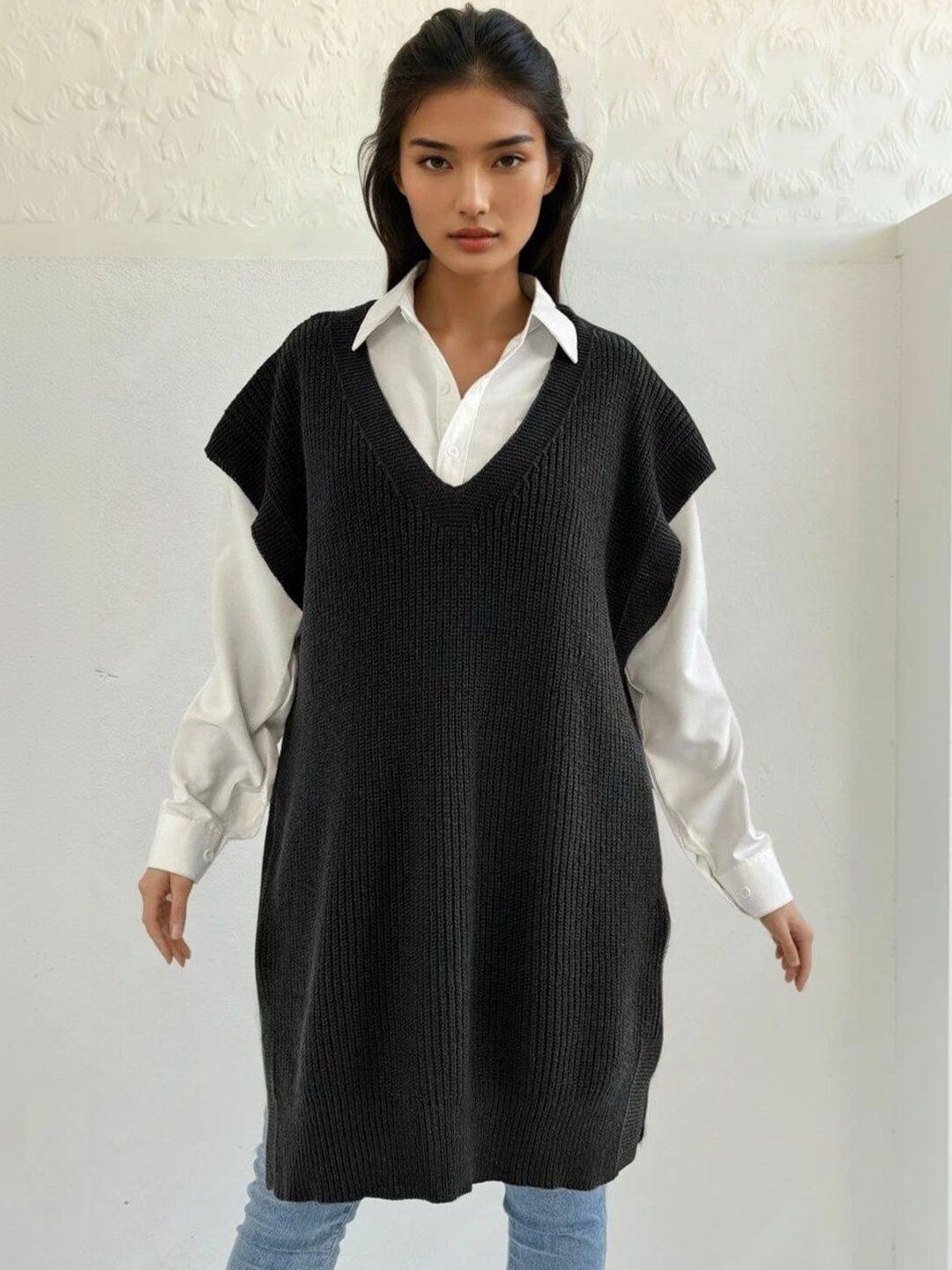 Ribbed Longline Sweater Vest in Black acrylic - Nowi Korean Fashion