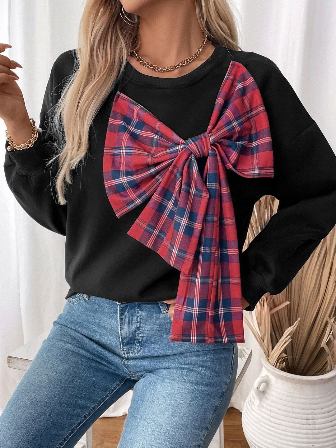 Women Colourblocked Sweatshirt