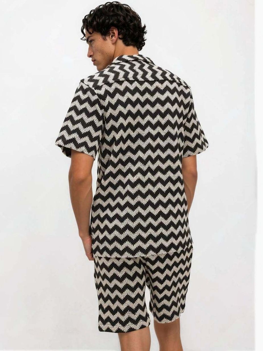 Woven Design Shirt with Shorts
