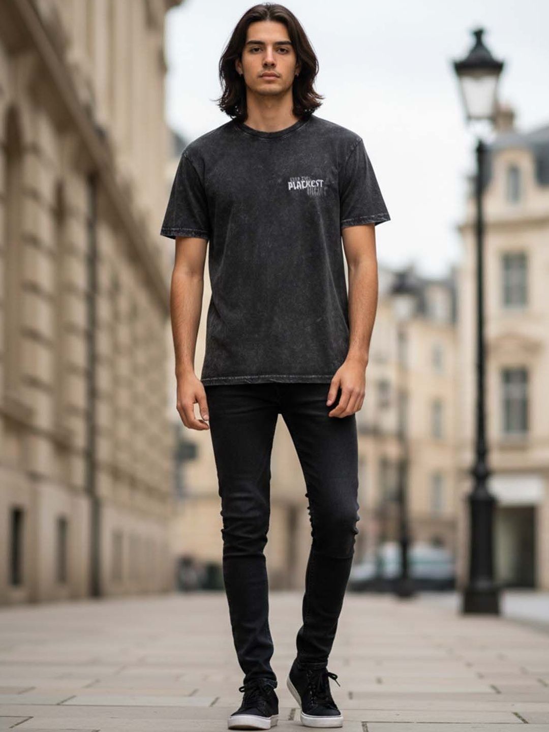 Placet T-shirt in Black cotton - Nowi Korean Fashion