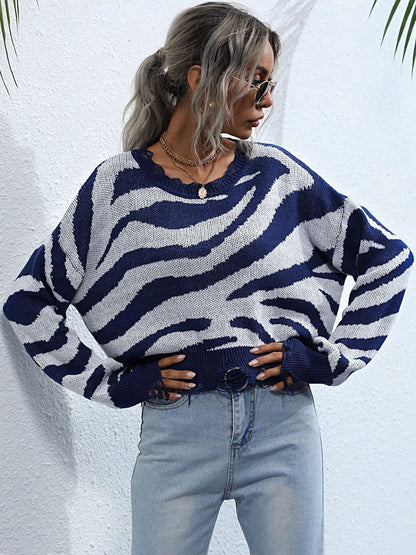 Women's Blue Animal Printed Crop Pullover