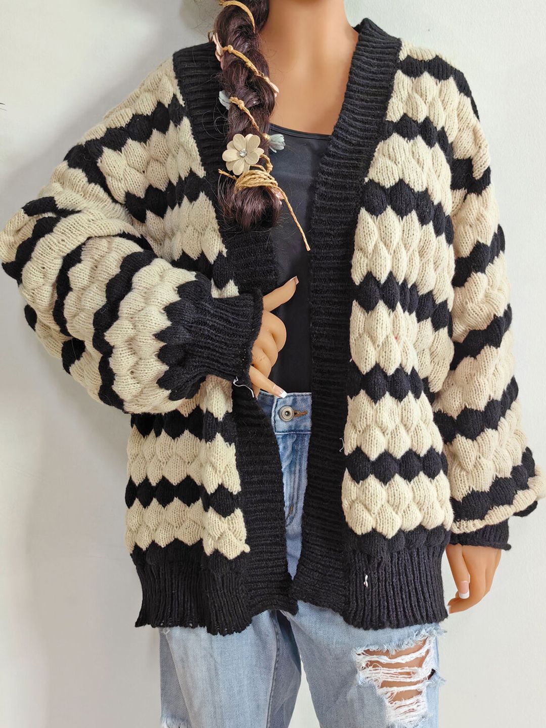 Women Colourblocked Cardigan