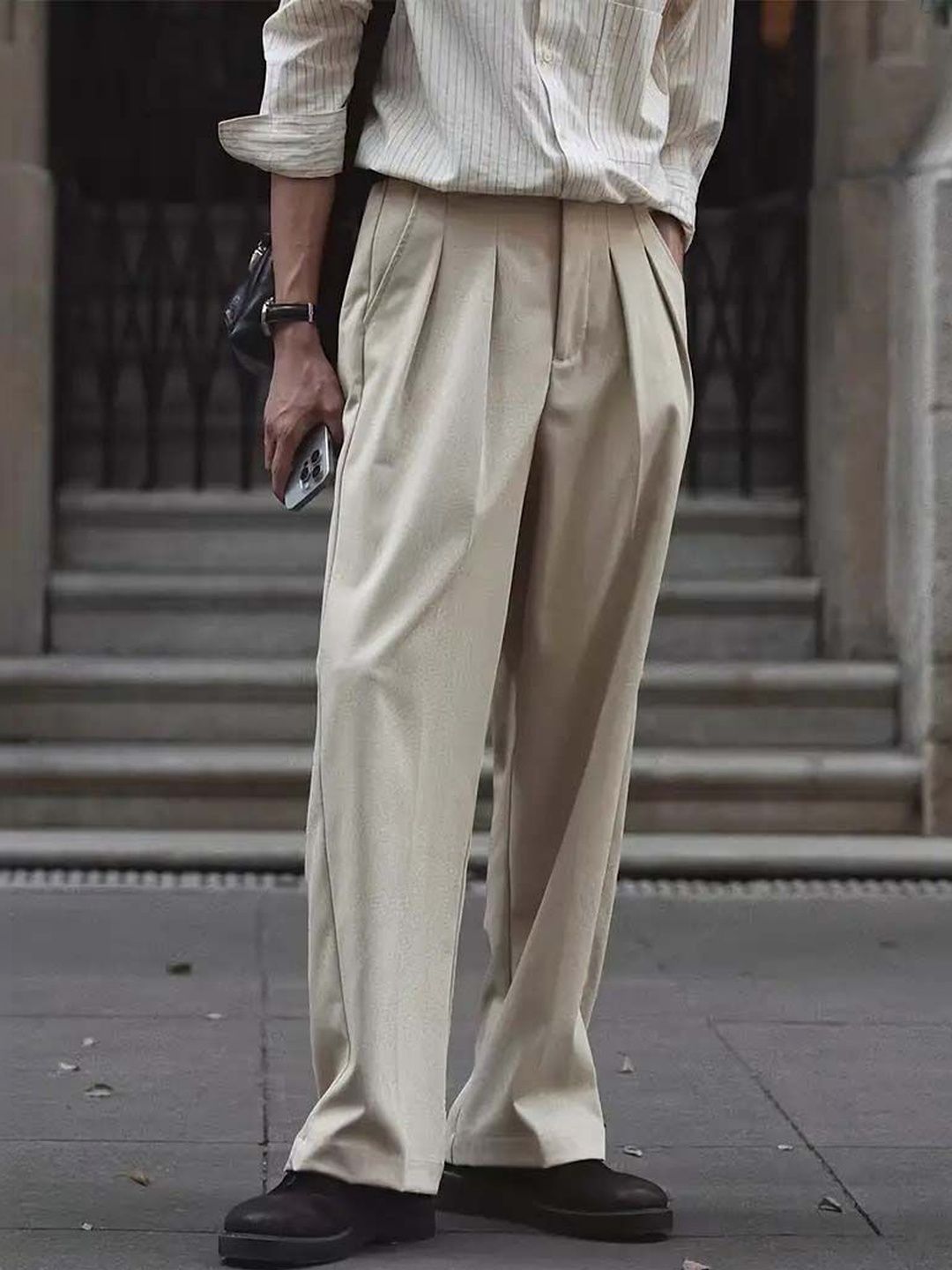 Men Wrinkle Free Pleated Trousers