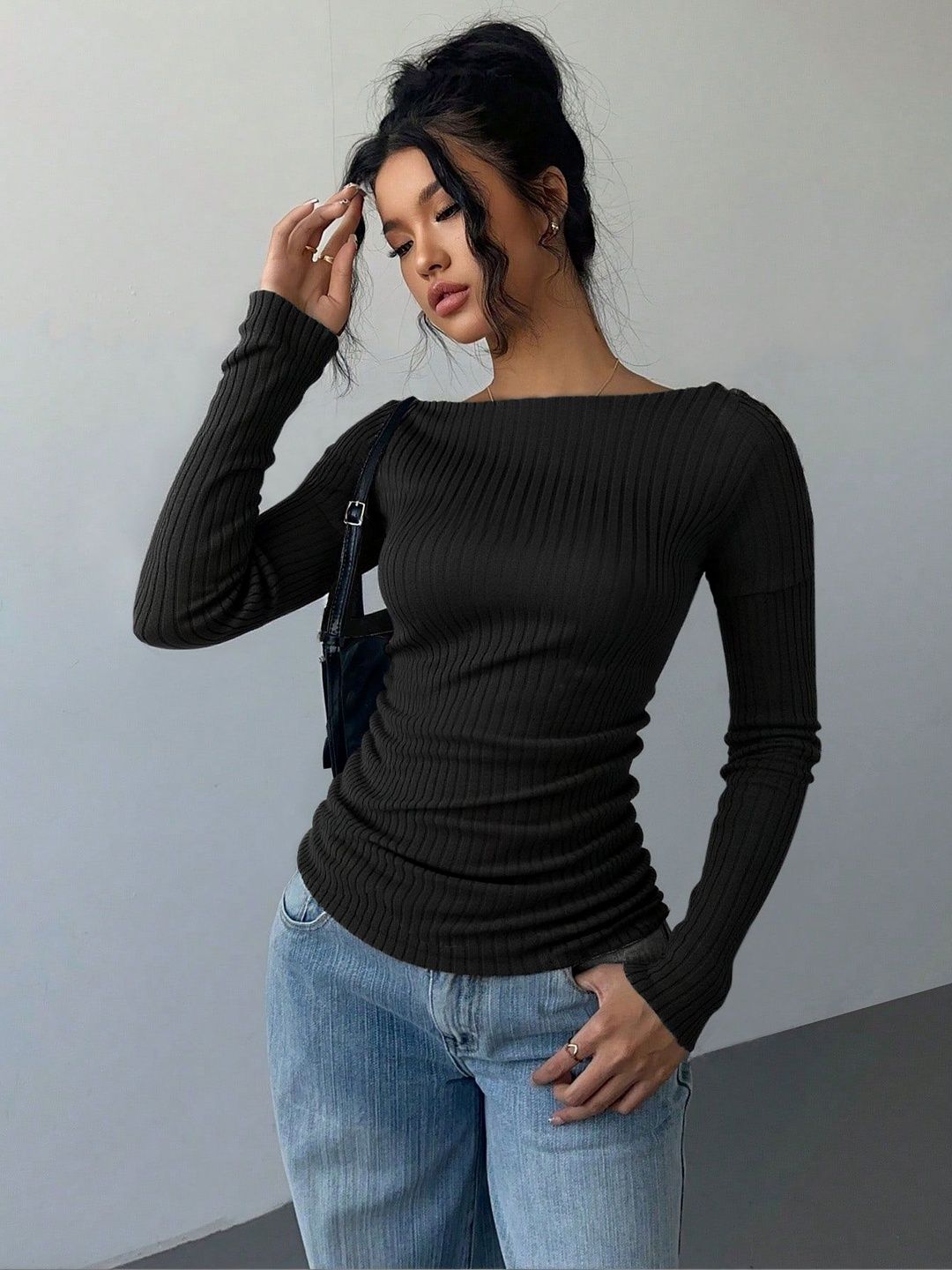 Top in Black Style 751 - Nowi Korean Fashion