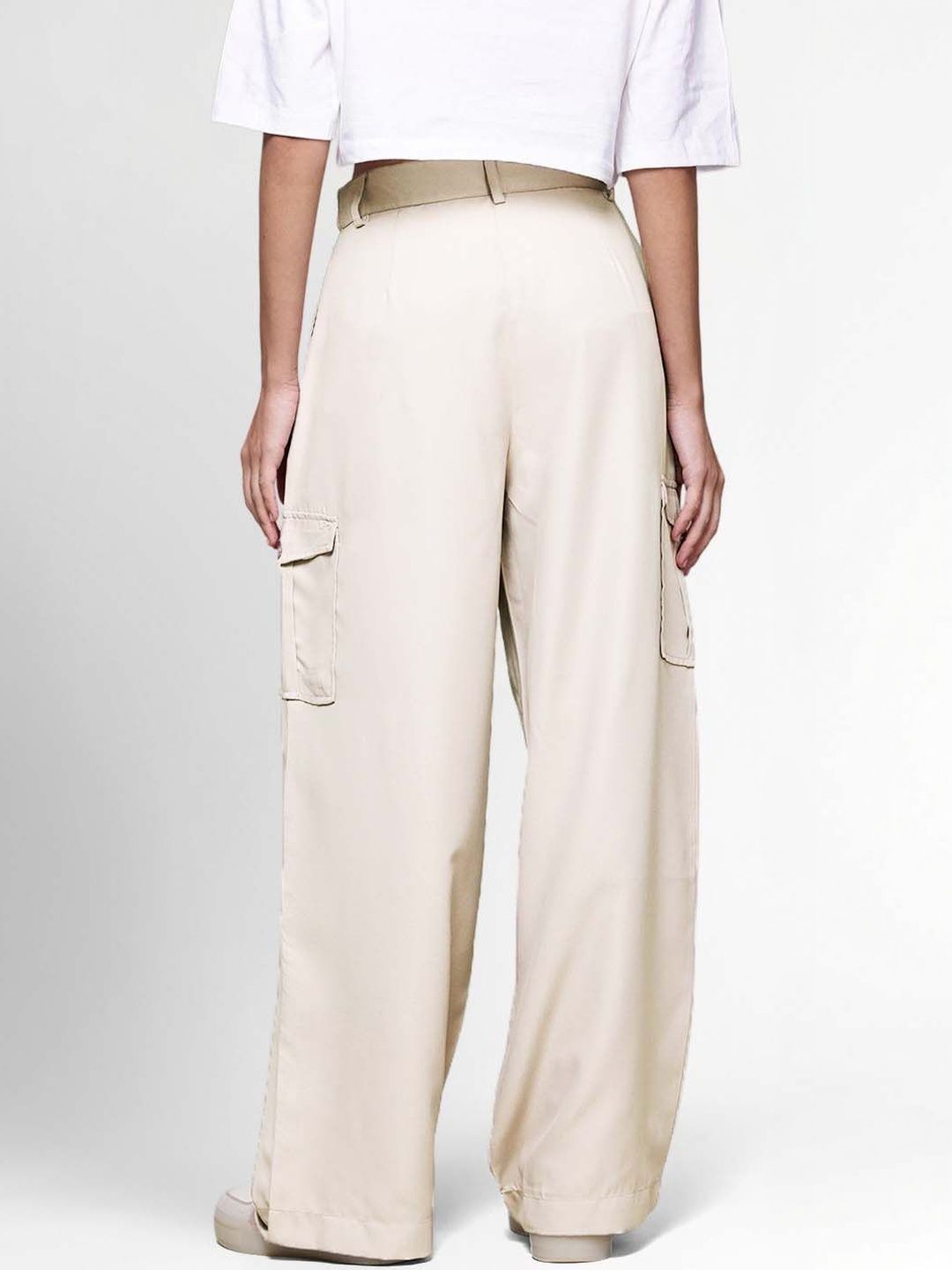 Women High-Rise Pleated Cargos Trousers