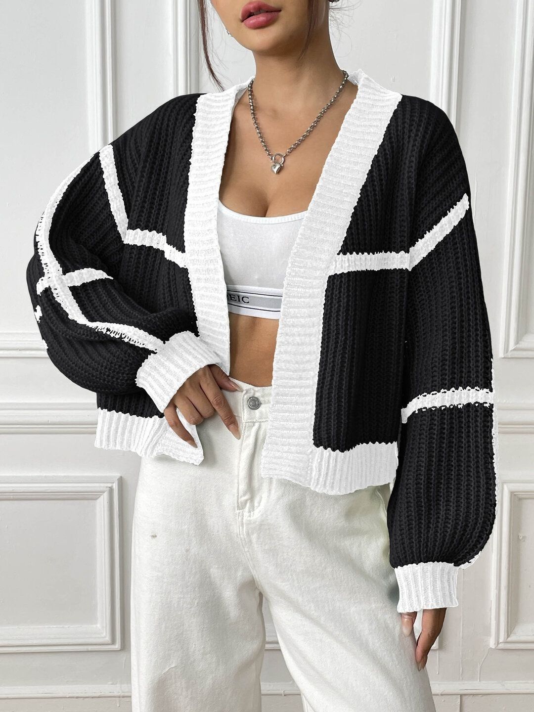 Women Colourblocked Crop Cardigan