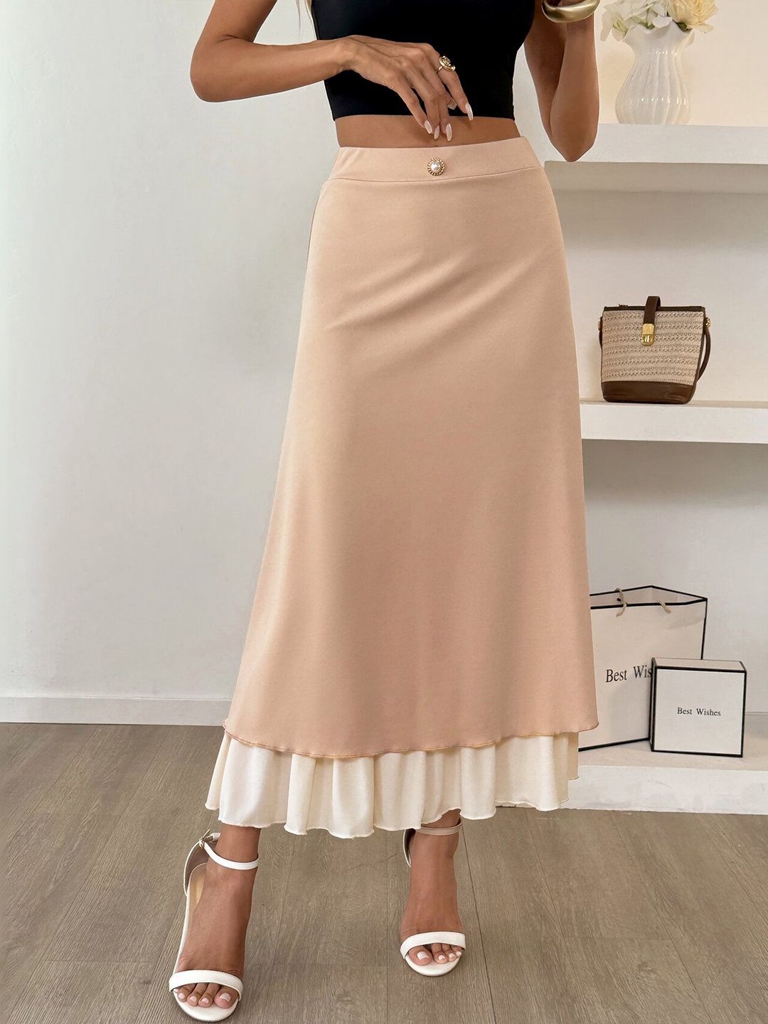 Layered Midi Skirt in Beige polyester - Nowi Korean Fashion