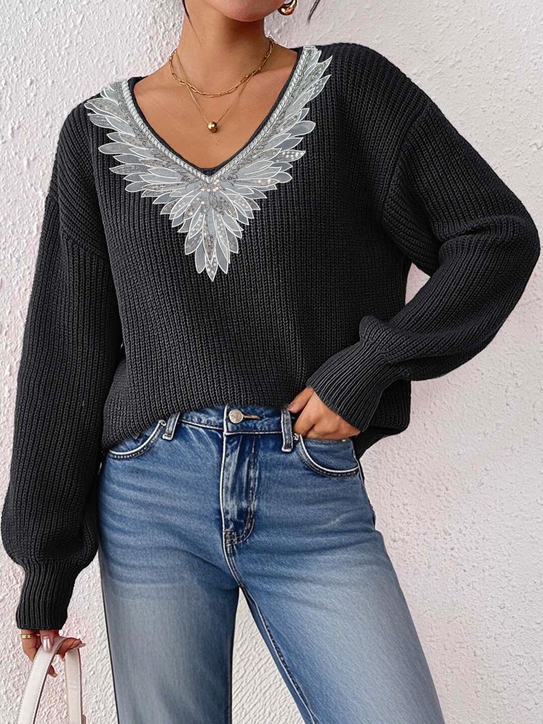 Women Embroidered Ribbed Pullover with Embroidered Detail