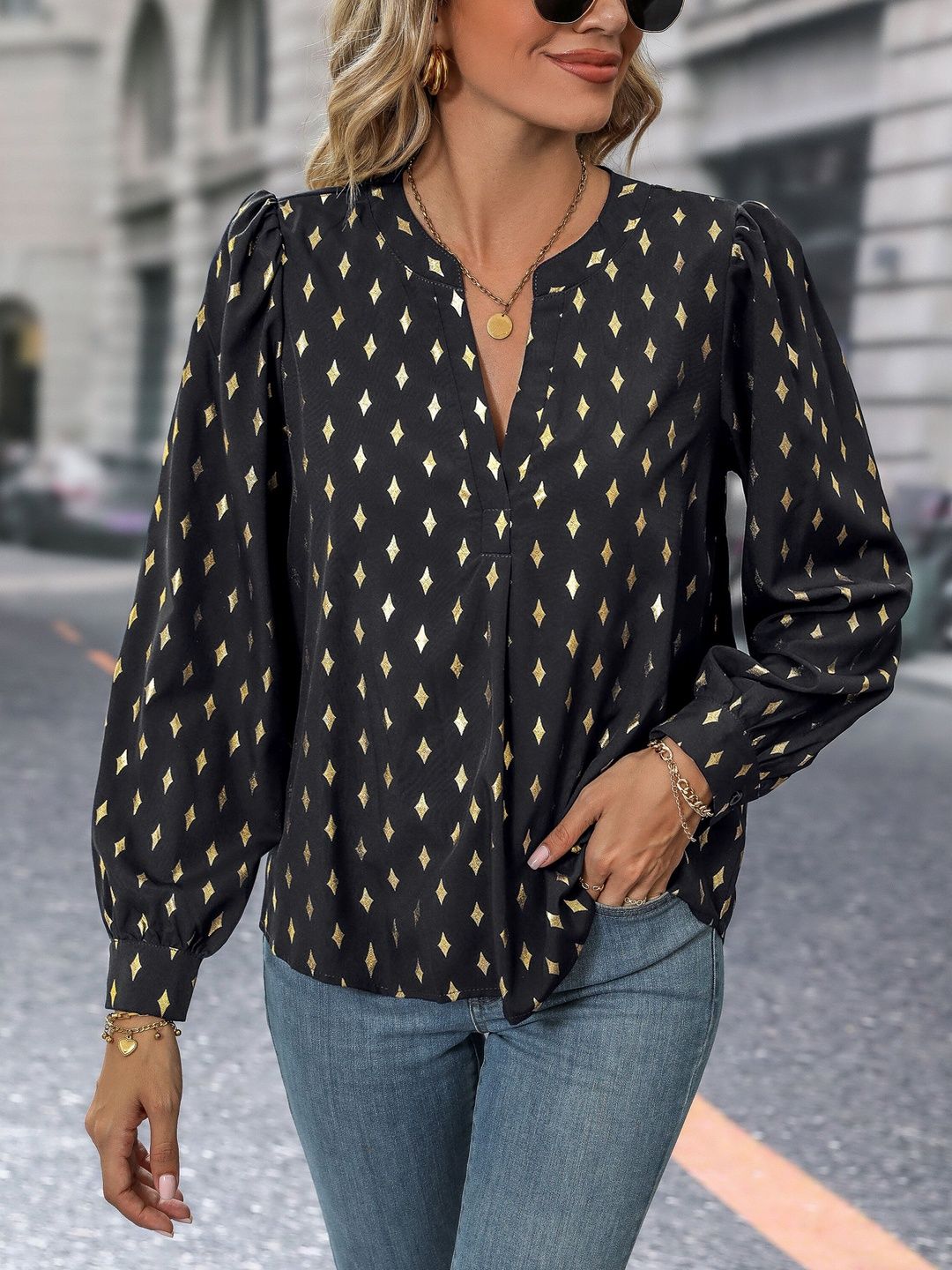 Women's Black Geometric Print Puff Sleeve Top
