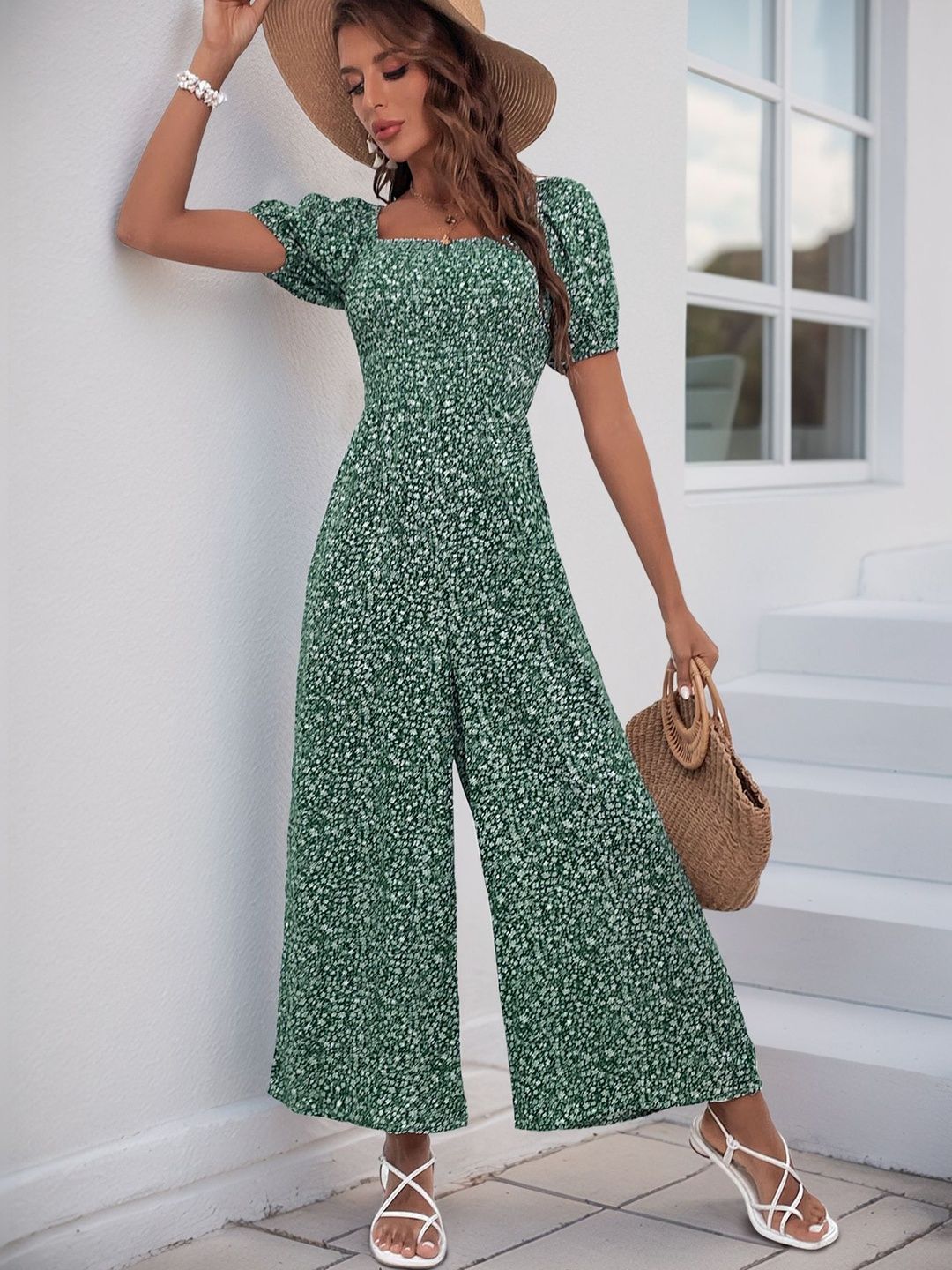 Printed Culotte Jumpsuit in Green cotton - Nowi Korean Fashion