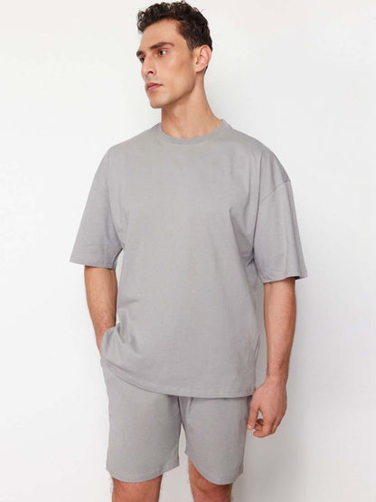 Solid T-shirt with Shorts