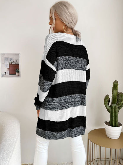 Women Colourblocked Woollen Cardigan