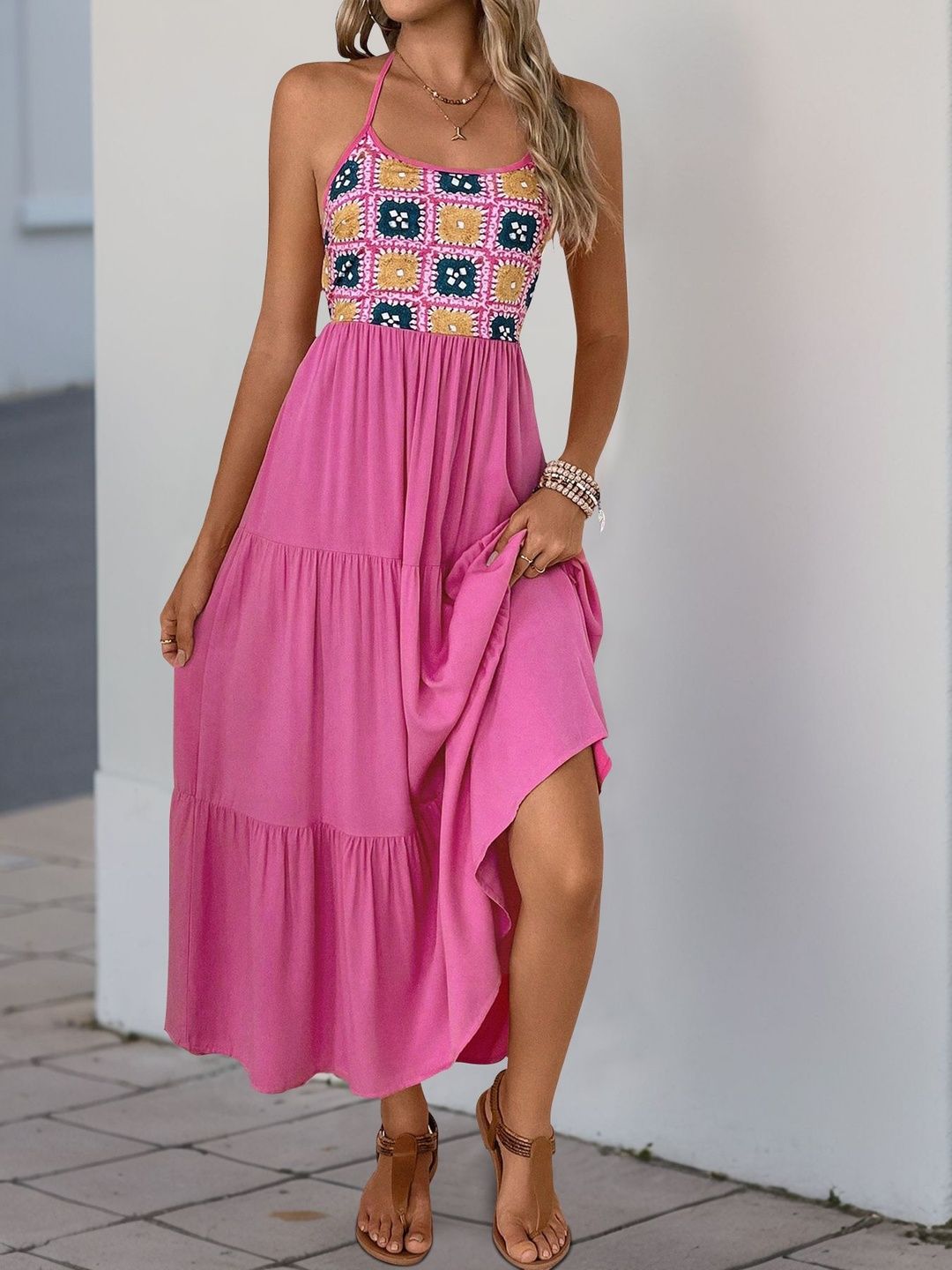 Colourblocked Halter Neck A-Line Midi Dress