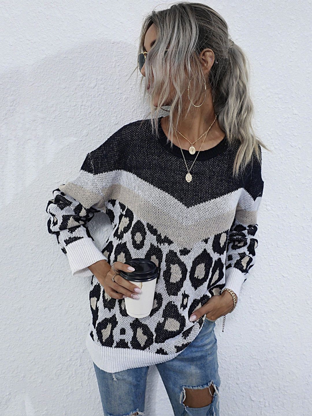 Women's Black Animal Printed Pullover Blend Regular Fit