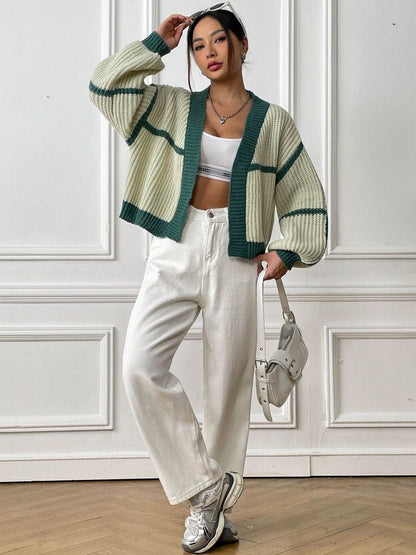 Colourblocked Crop in White acrylic - Nowi Korean Fashion