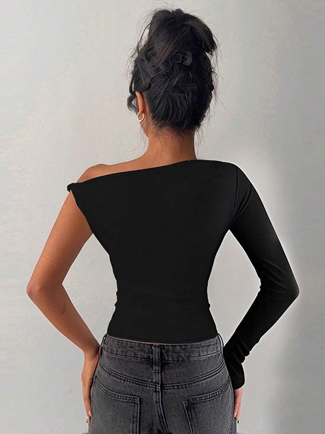 NOWI One Shoulder Top