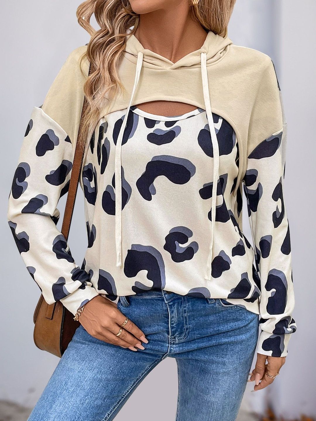 Women Printed Hooded Sweatshirt