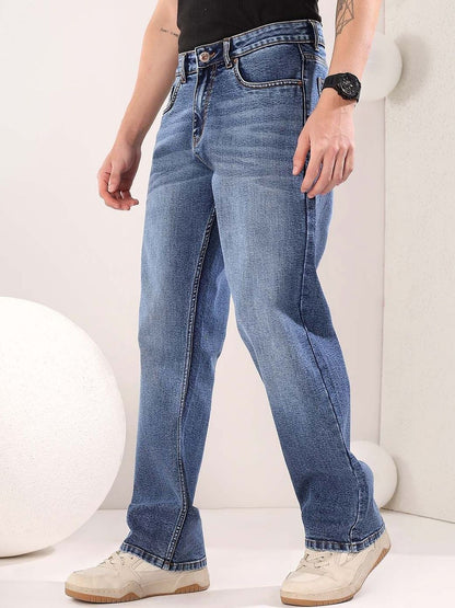 Men Straight Fit Mid-Rise Light Fade Jeans
